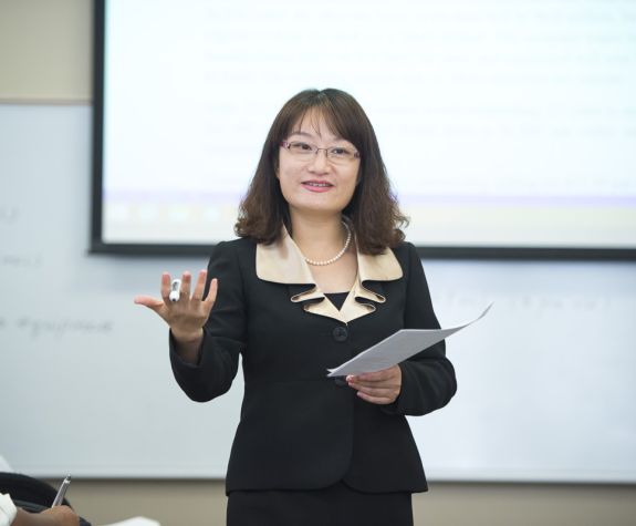 Professor Wenjing Ouyang