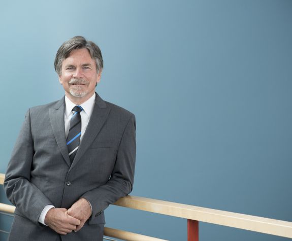 Dean Steven Howell