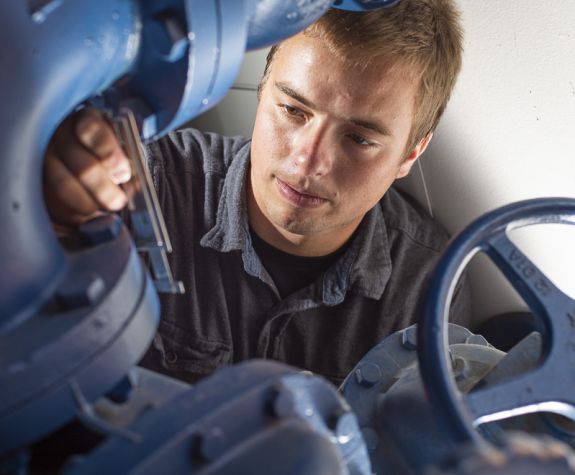 Mechanical engineering co-op student