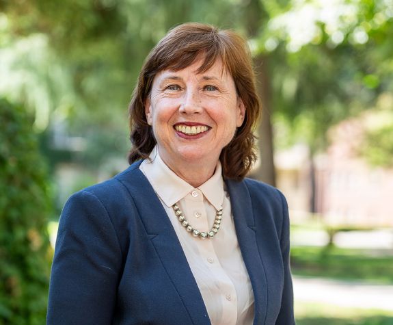 Gretchen Edwalds-Gilbert