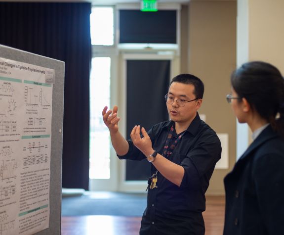 Pharmaceutical and Chemical Sciences Program graduate student presents research poster