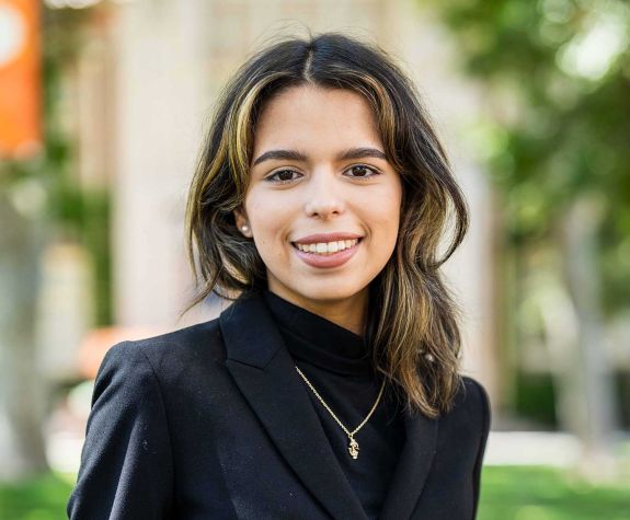 Elisa Cabrera