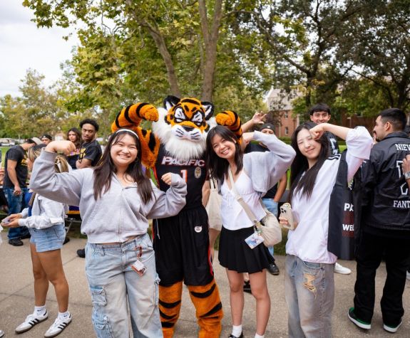 Pacific students during orientation
