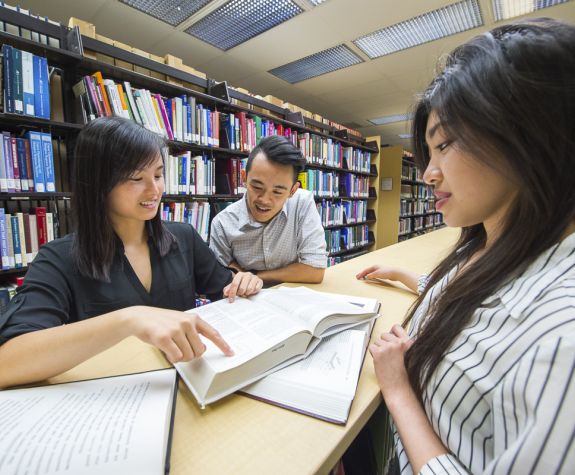 International students in the University of the Pacific library