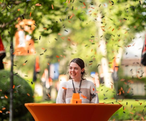 Student smiles at University of the Pacific Admitted Student Day