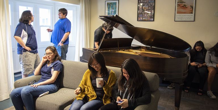 First-year honors students in John Ballantyne Hall
