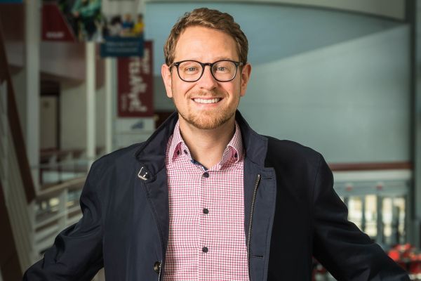 Orchestra Conductor Kevin Sütterlin