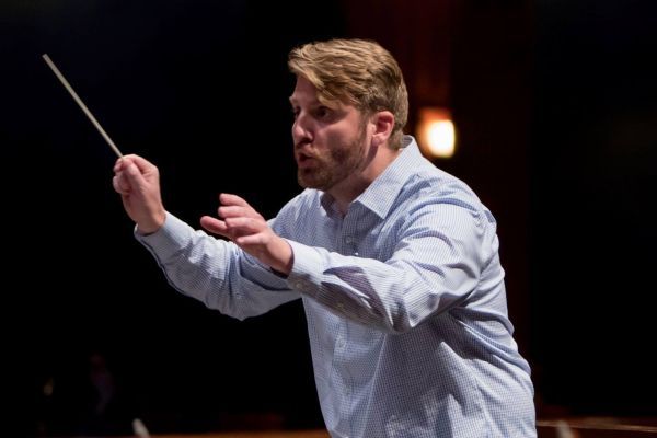 Choir conductor Brett Epperson