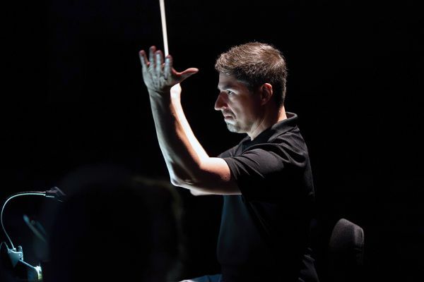 Conductor Eric Dudley