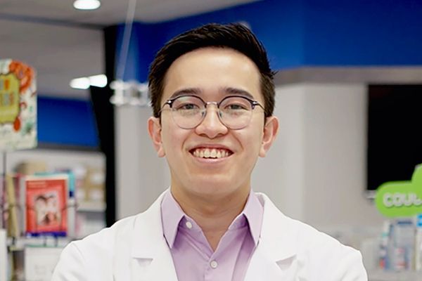 Pharmacy alumnus Derek Huang