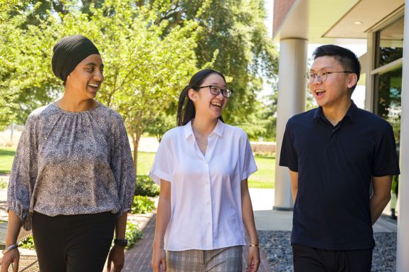 PharmD students walking on campus