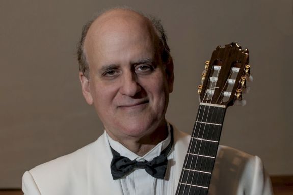 Artist José Lezcano, Guitar