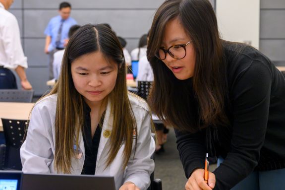 PharmD student with alumna