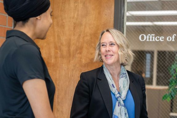Dean Berit Gundersen with students