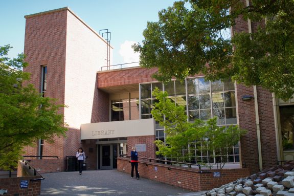 William Knox Holt Memorial Library and Learning Center
