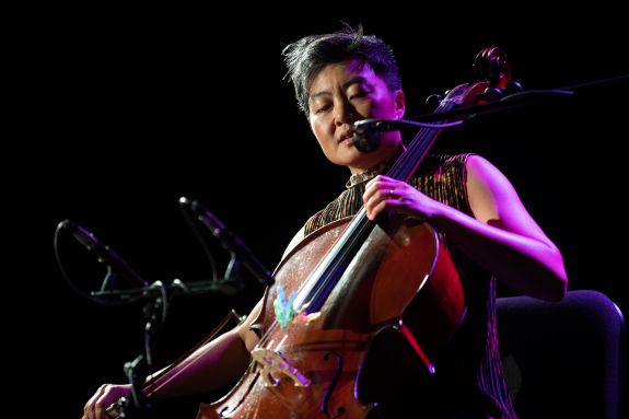  Theresa Wong
