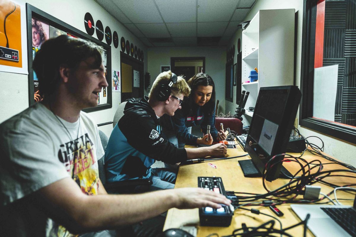 tiger broadcasting