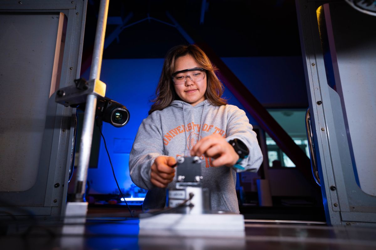 Calista Morita, mechanical engineering major, works on a project in the School of Engineering and Computer Science's advanced manufacturing lab.