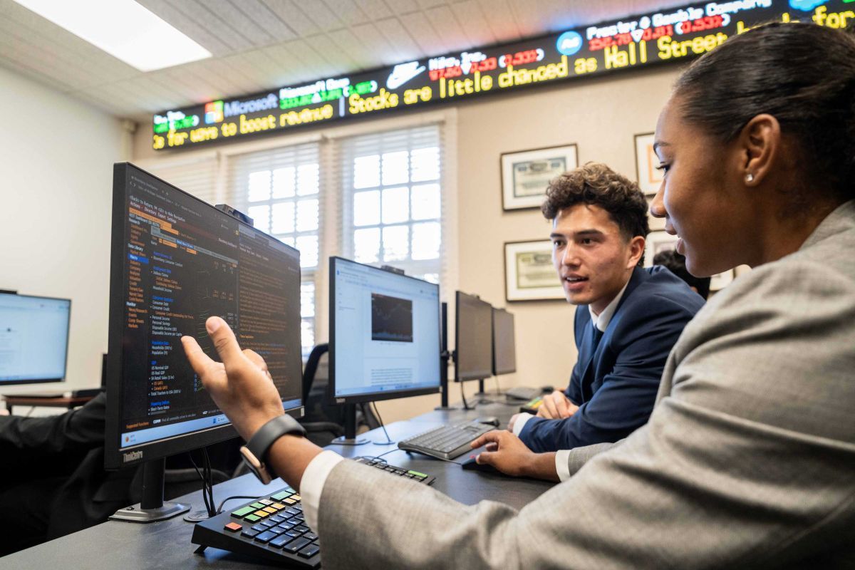 Eberhardt Student Investment Fund Class