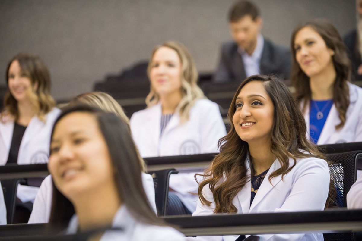 School of Health Sciences students attend white coat ceremony