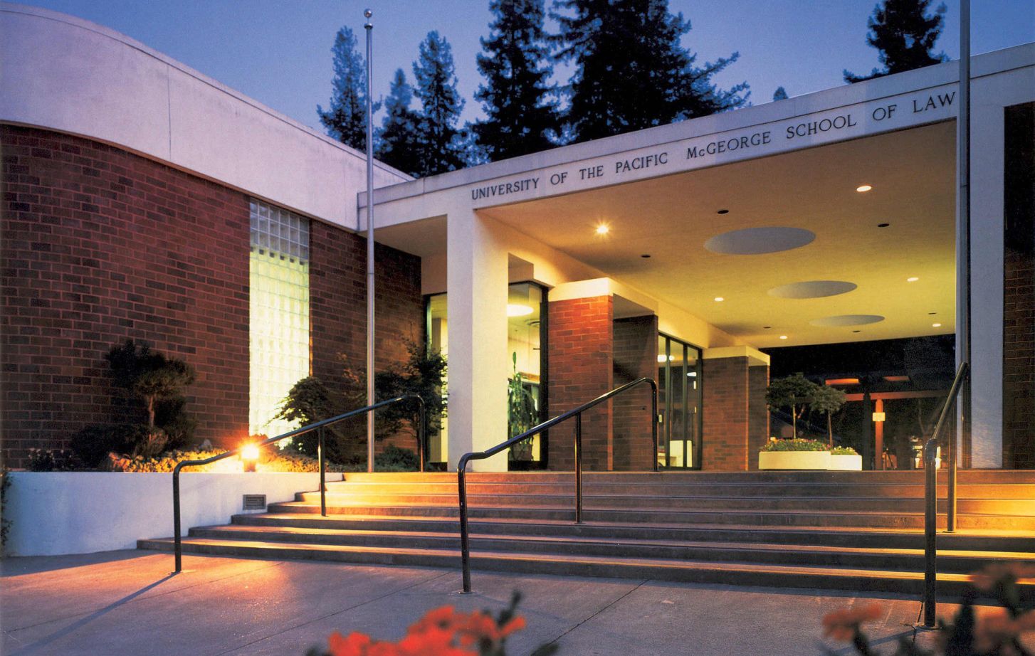 McGeorge scores second-highest bar pass rate among all California law  schools | University of the Pacific