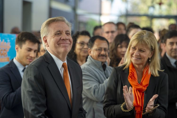 Christopher Callahan, left, and his wife Jean Callahan.