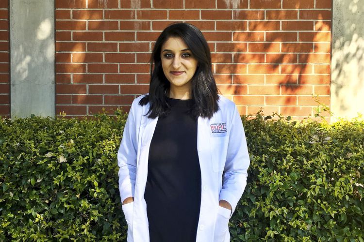 Pharmacy student Anika Patel