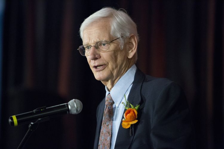 Reinelt at the Distinguished Alumni Awards in 2017 where he accepted the Outstanding Family Award.