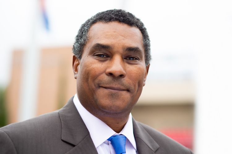 Alumnus Lawrence “LB” Brown ’99
