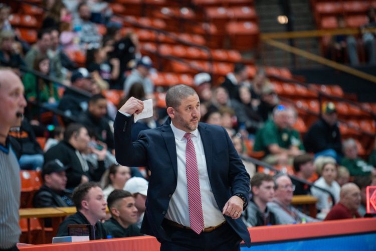 Coach Bradley Davis 