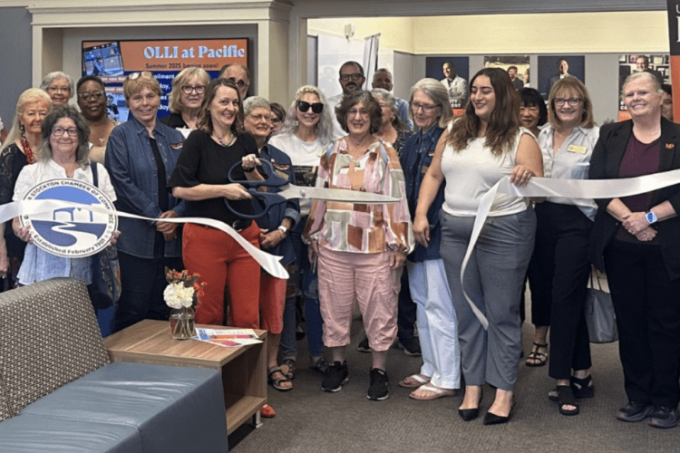Ribboncutting