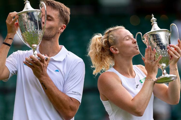 Sem Verbeek and Katerina Siniakova