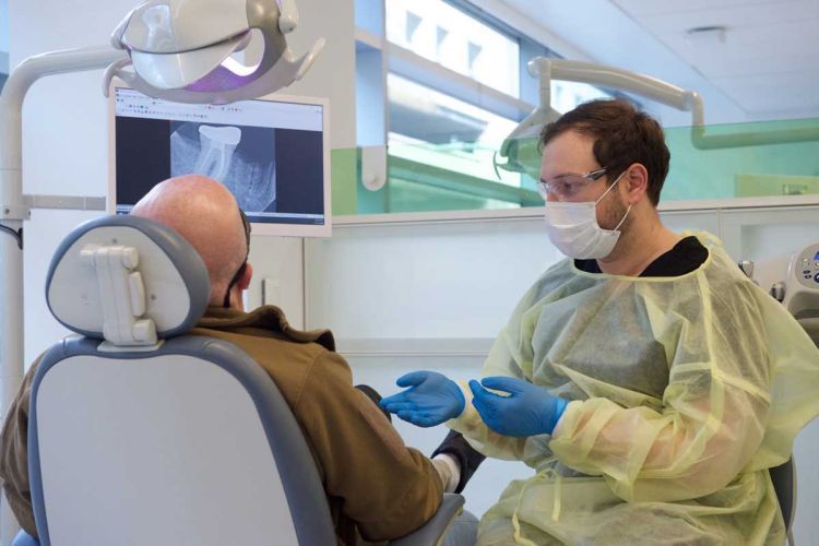 patient and dental volunteer