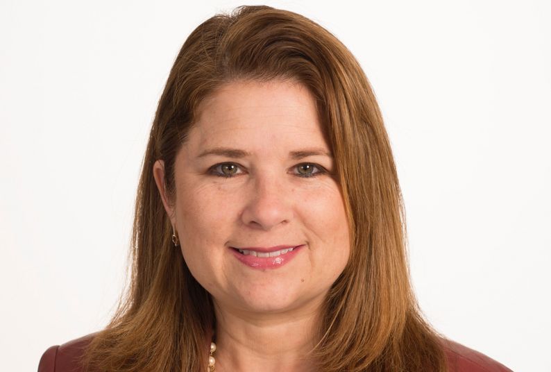 Dr. Elisa Chávez