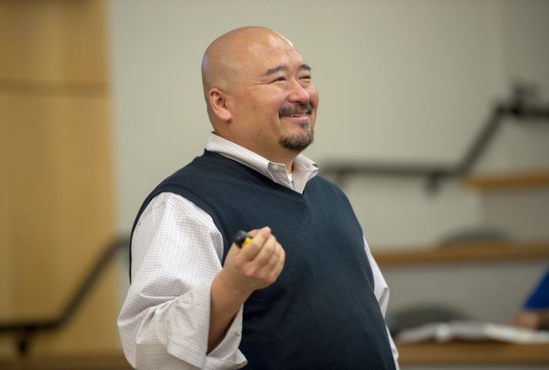 Professor Mike Mireles teaches a class at McGeorge School of Law