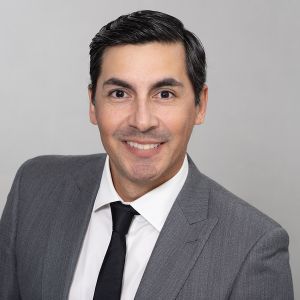Dr. Gabriel Murphy Echeverria