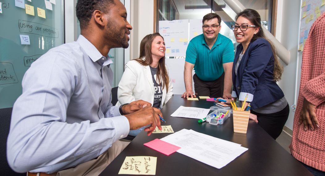 Students collaborate in the MA Organizational Learning & Effectiveness program.