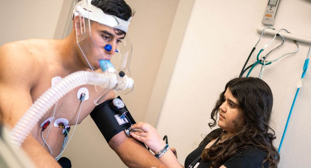 a lab class for health exercise and sport science major