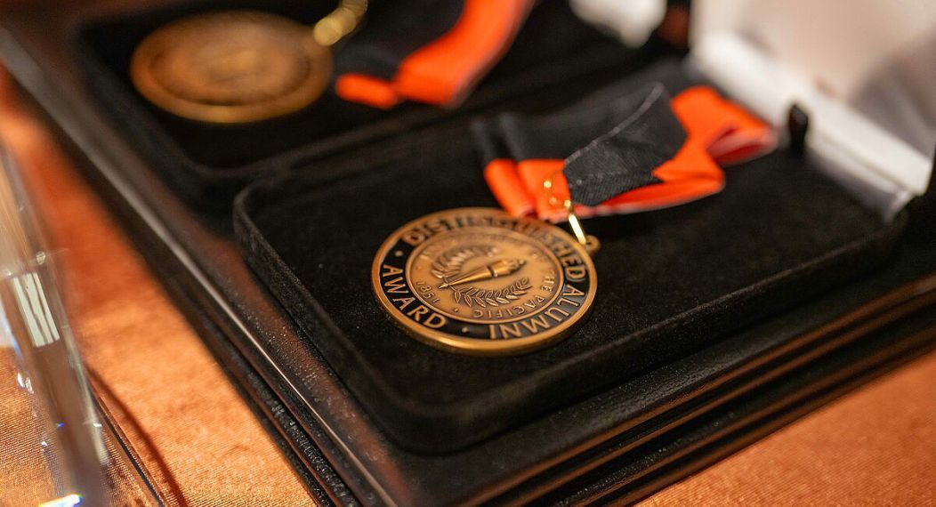 distinguished alumni award medallions