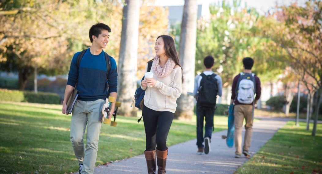 Students on the University of the Pacific campus