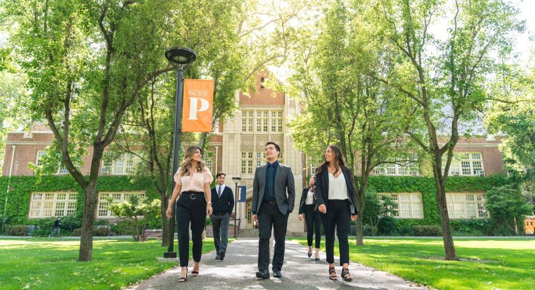 Eberhardt students walking