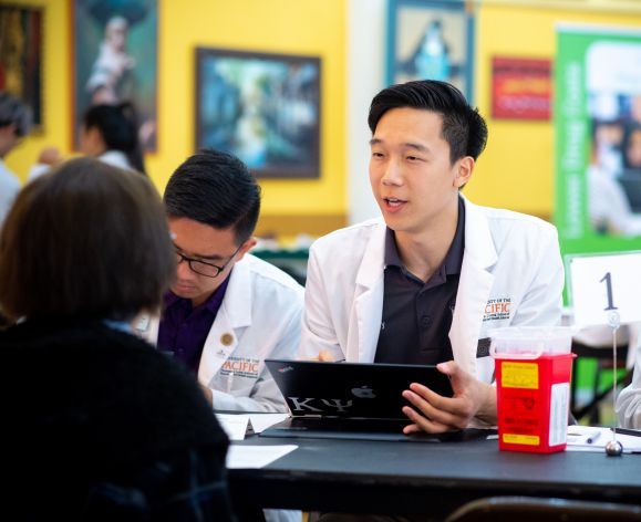 PharmD students at a Medicare Part D Outreach Clinic