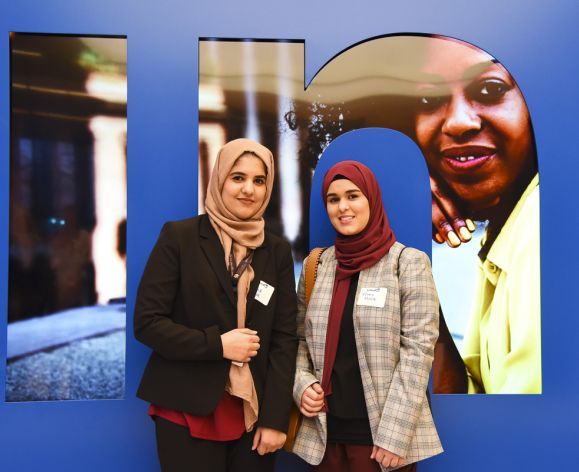 students visit LinkedIn