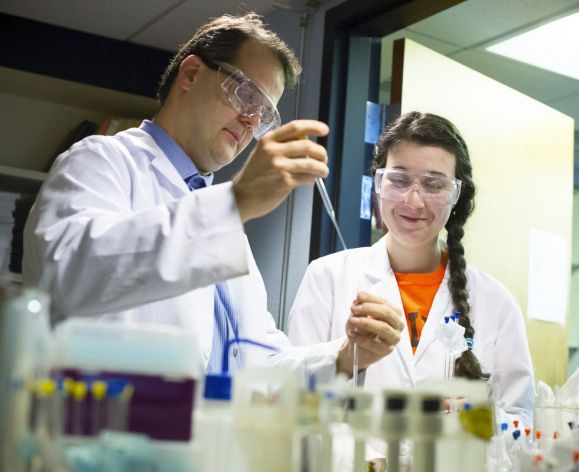 chemistry professor Andy Franz and student Amelia Watson