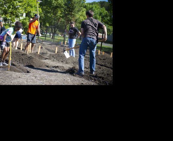 students working in Robb Garden