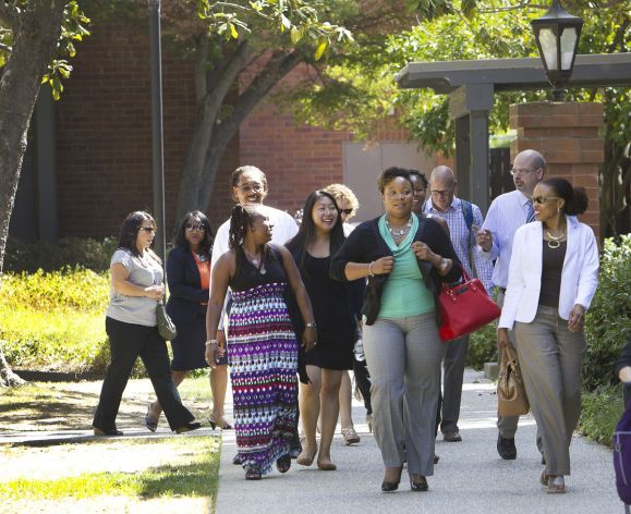 students touring Sacramento campus