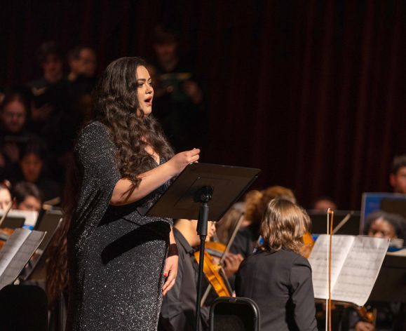 Kaylie Diggs, student soprano soloist