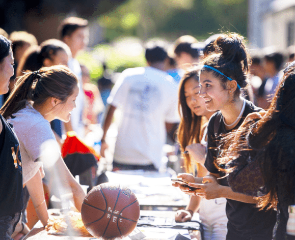 students at the club fair