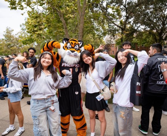 Pacific students during orientation