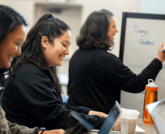 Students engage in graphic recording at Benerd College